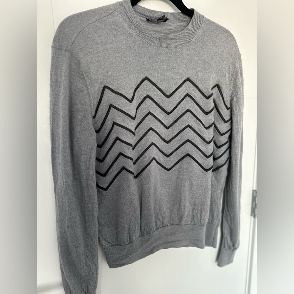 Emporio Armani  Embroidered Zigzag Wool Sweater – Gray Crewneck - Picture 4 of 9
